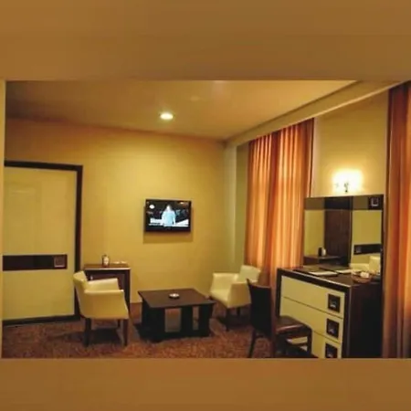 Hotel Grand Adanus 3*